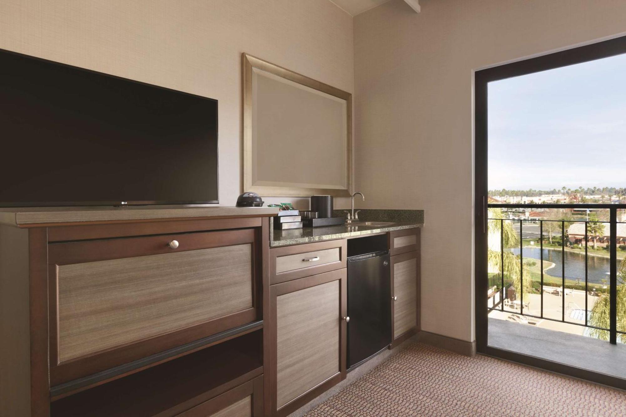 Embassy Suites By Hilton Temecula Valley Wine Country Exteriör bild