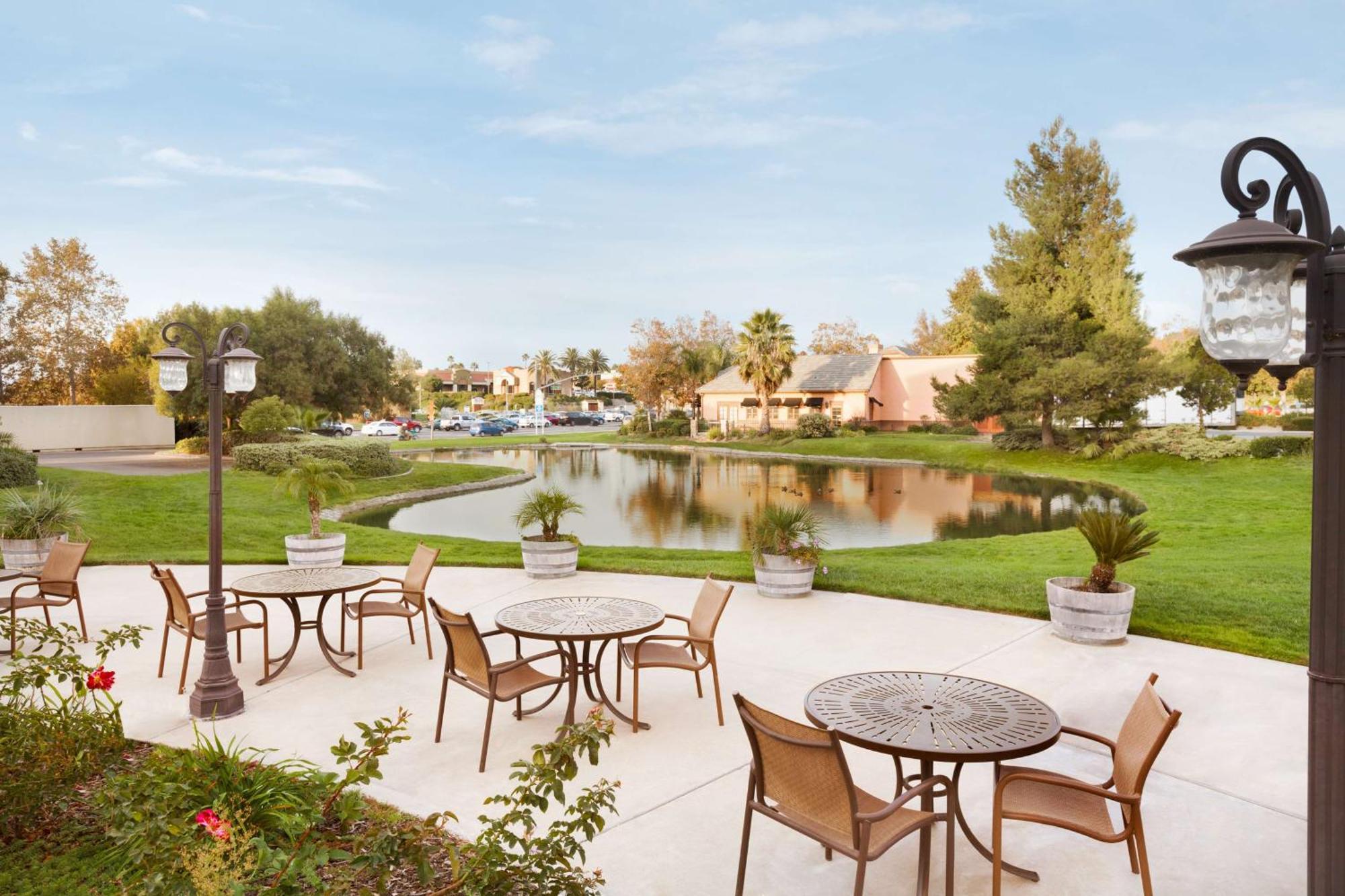 Embassy Suites By Hilton Temecula Valley Wine Country Exteriör bild